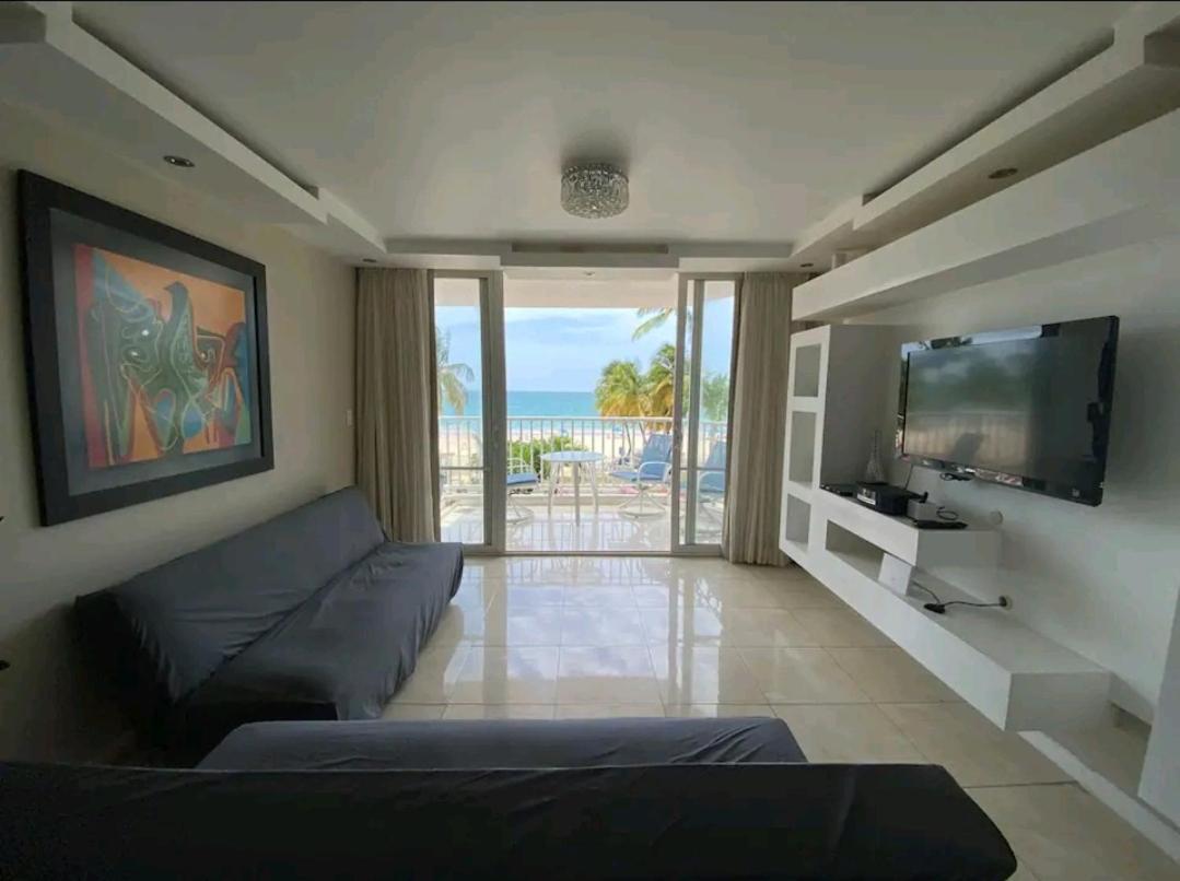 Beach Apartments At Marbella Del Caribe San Juan Esterno foto