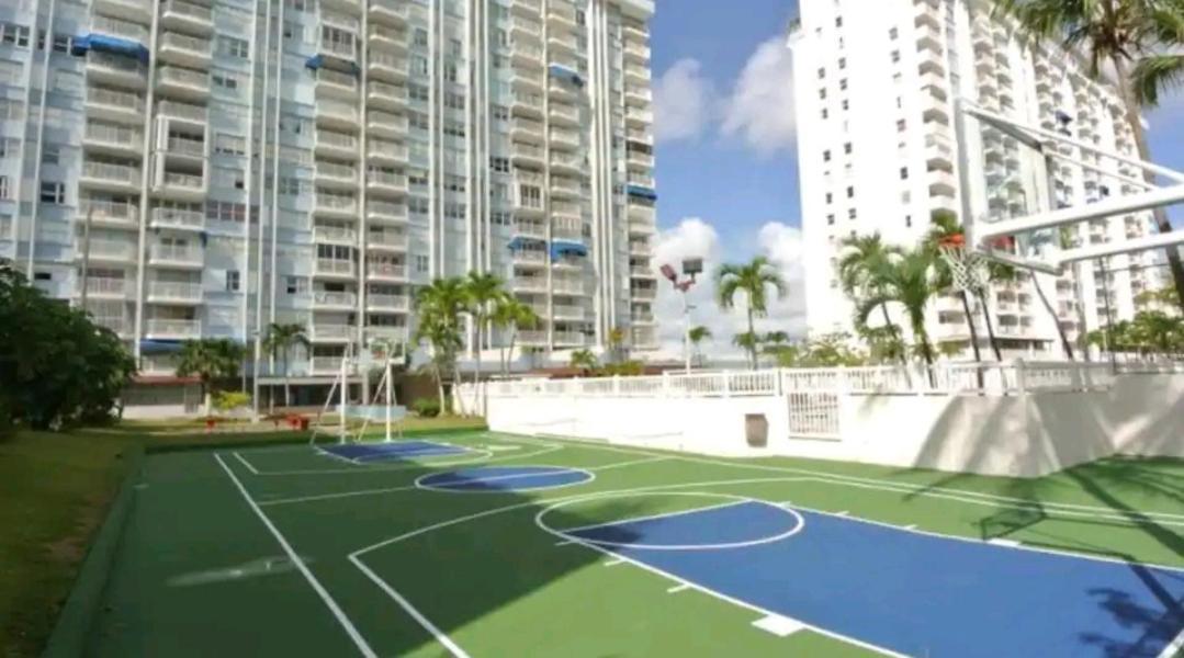 Beach Apartments At Marbella Del Caribe San Juan Esterno foto